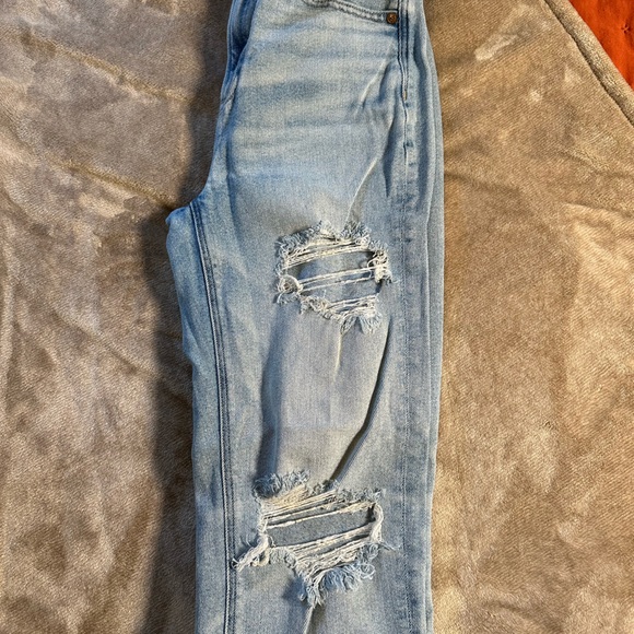 American Eagle Size 2 - Picture 3 of 5